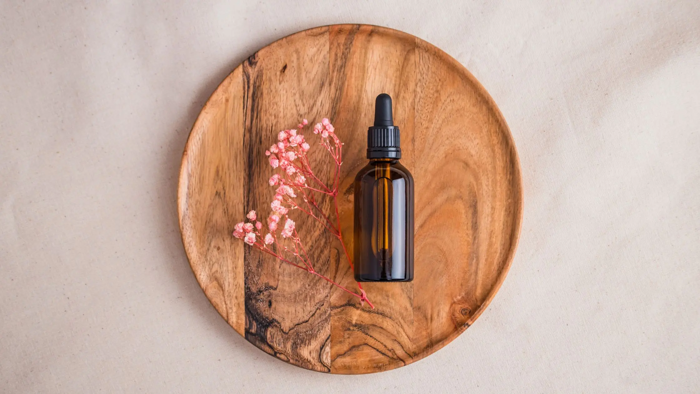 How to Moisturise Dry Skin Using Natural Ingredients at Home